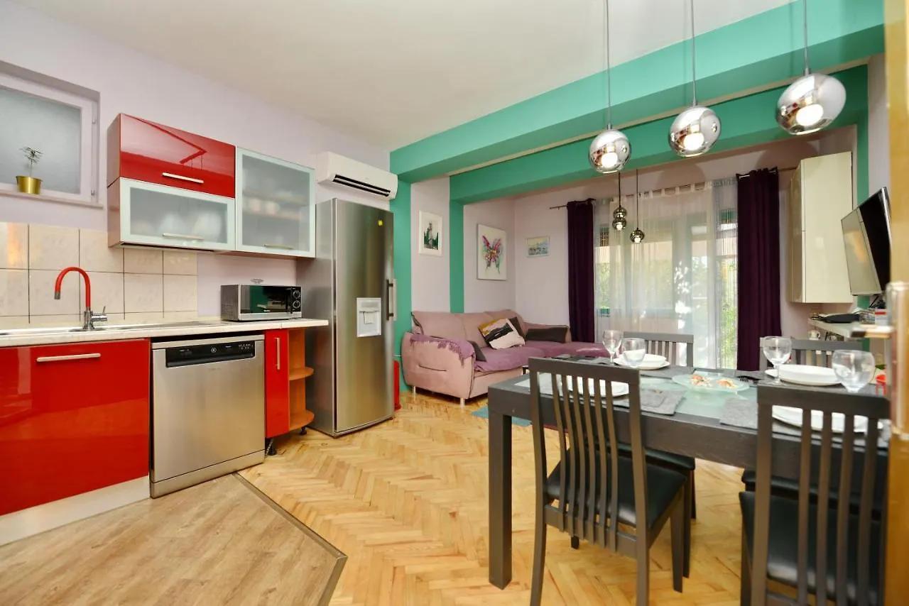 Beautiful 1-Bed Apartment Kristijan زادار كرواتيا